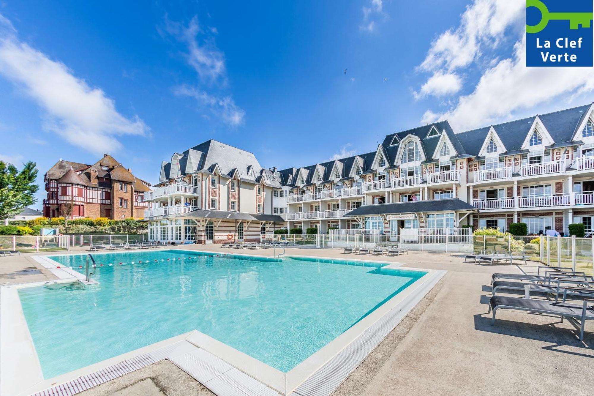 Pierre & Vacances Premium Residence De La Plage Le Crotoy Exterior photo